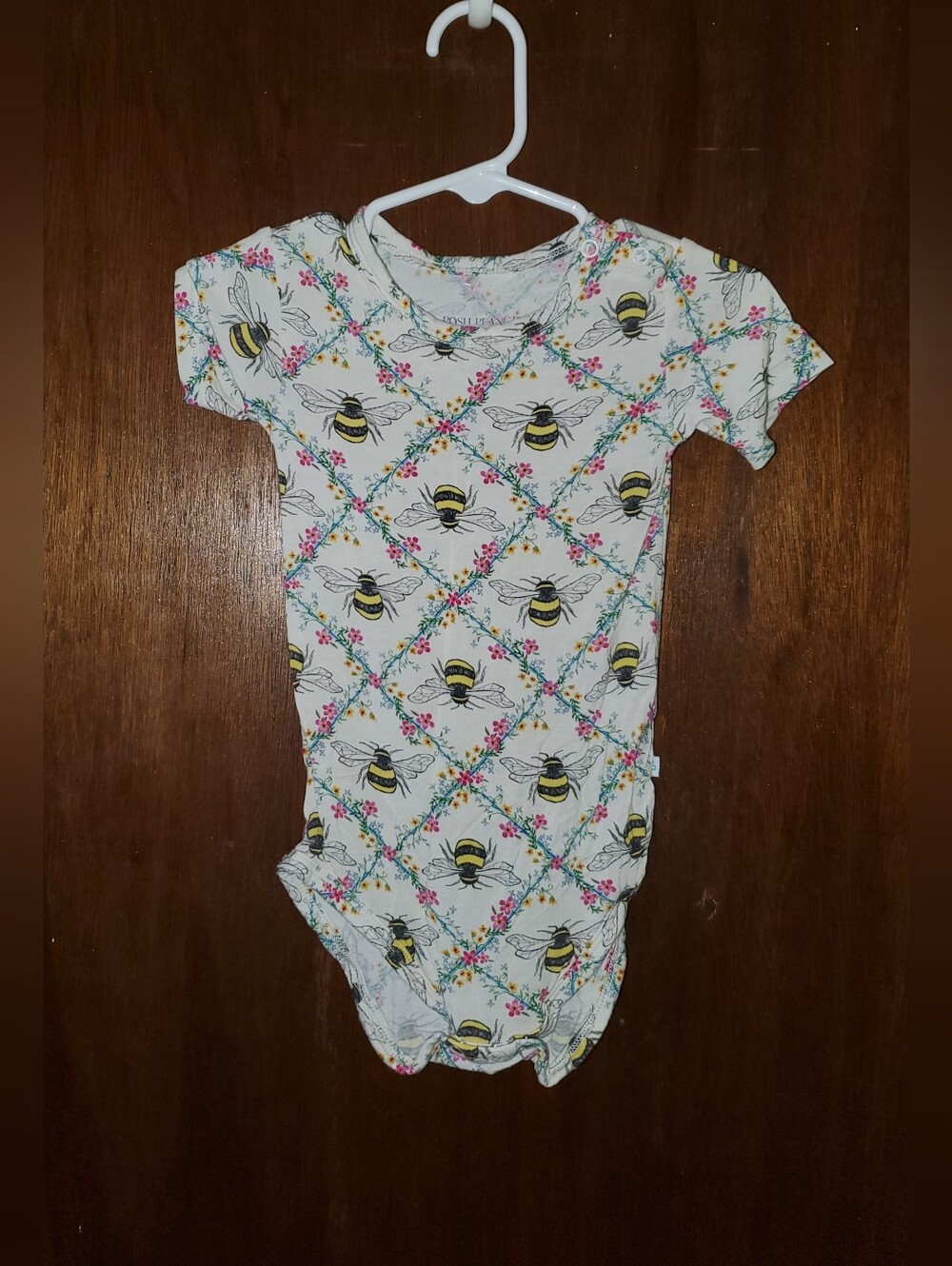 Posh Peanut Bamboo Bee Print Short-Sleeve Onesie Sz 12-18 Months
